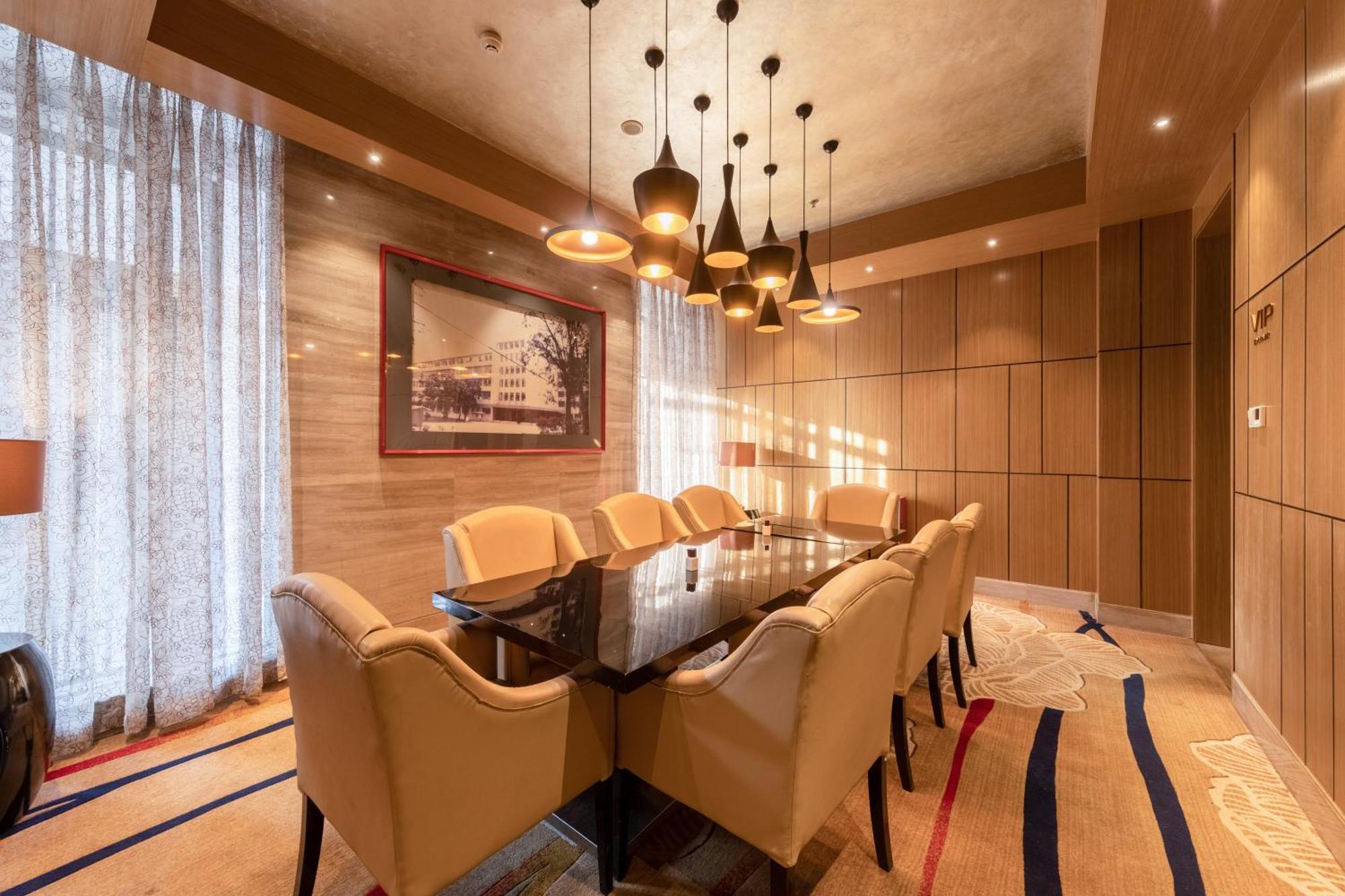 Easeland Hotel Guangzhou Exterior photo